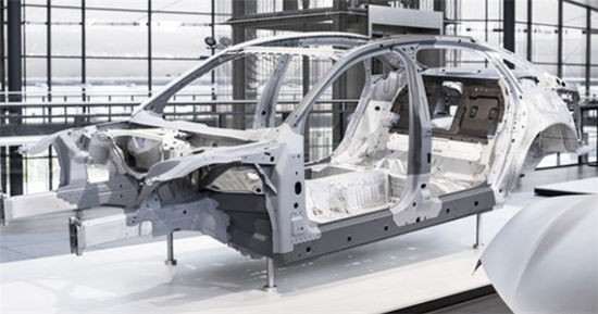 鋁制發(fā)動(dòng)機(jī)，鋁制散熱器，全鋁車身