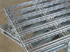 工業(yè)鋁型材定制方案：鋁合金托盤質(zhì)量鑒別